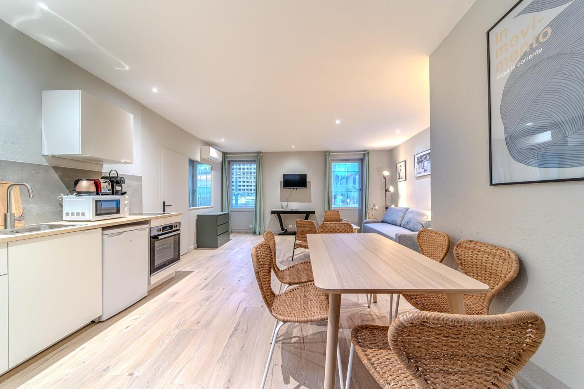 Charming 1-Bedroom Apartment Across From Halles Paul Bocuse & Part-Dieu Lyon Extérieur photo