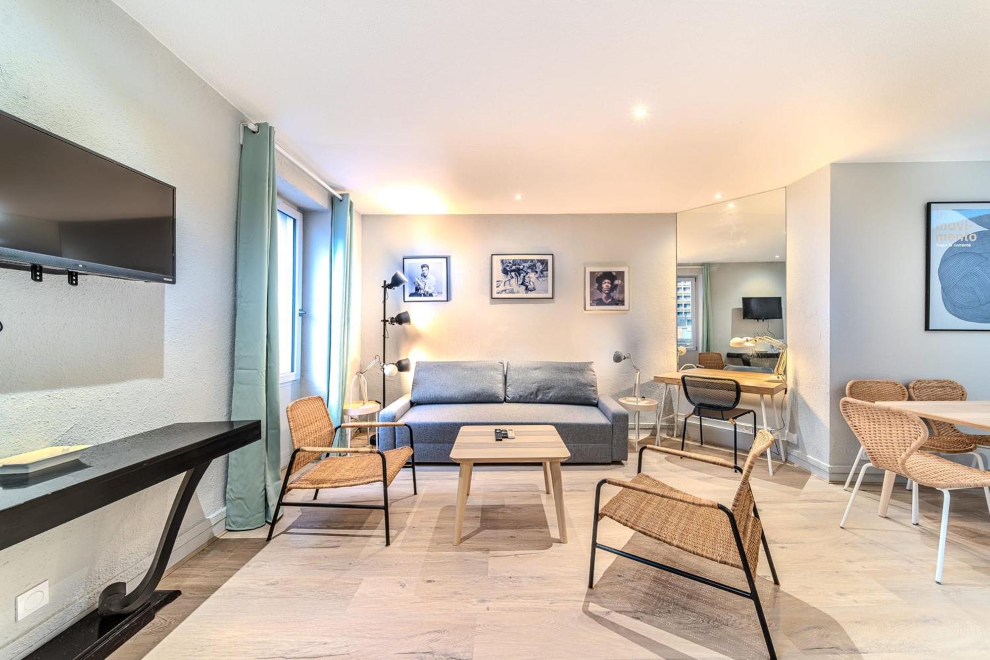 Charming 1-Bedroom Apartment Across From Halles Paul Bocuse & Part-Dieu Lyon Extérieur photo